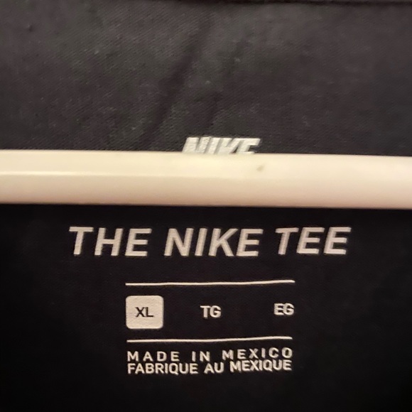 Men’s Nike air max x atmos T-shirt NWT - Picture 4 of 5